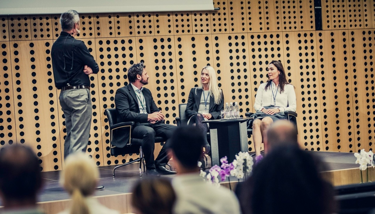 konferencje